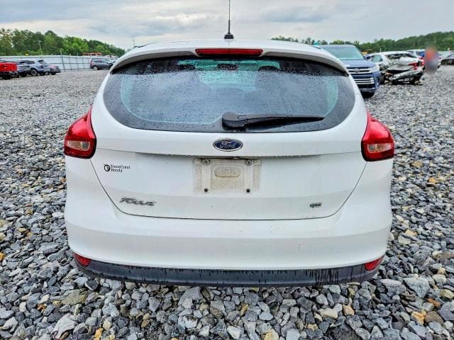 2017 FORD FOCUS SE 6
