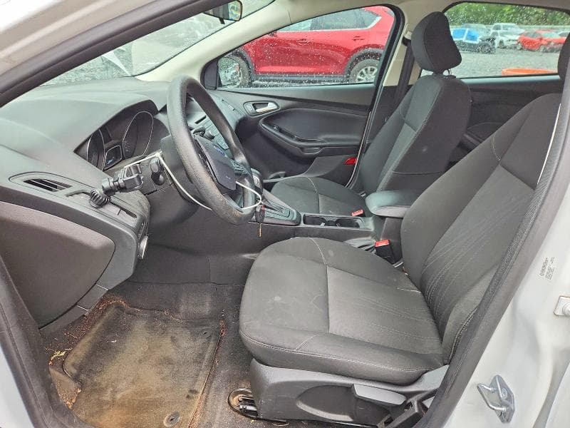 2017 FORD FOCUS SE 7