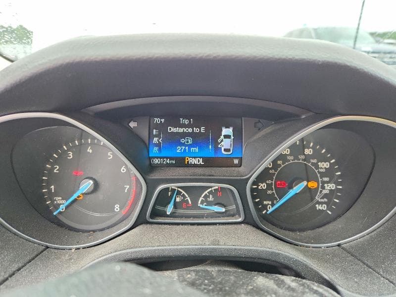 2017 FORD FOCUS SE 9
