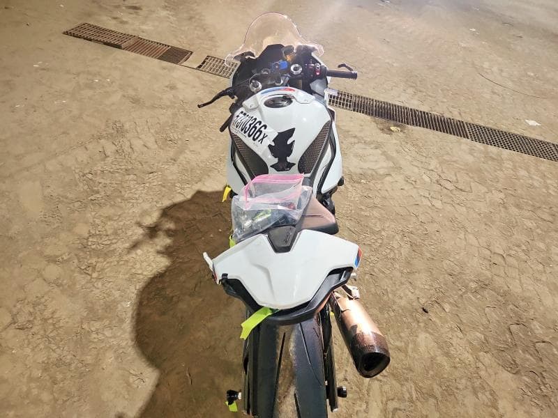 2025 BMW S 1000 RR 6