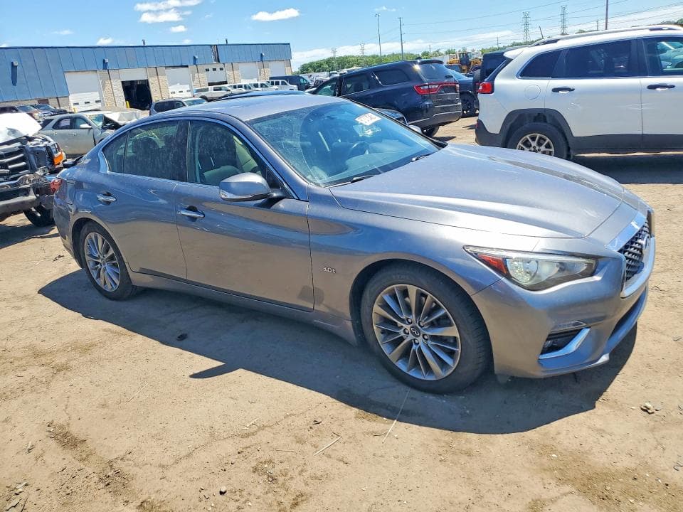 2018 INFINITI Q50 3.0T LUXE 4