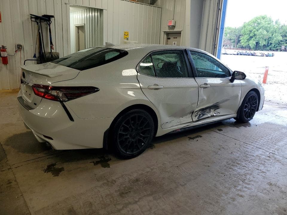 2022 TOYOTA CAMRY SE SE 3