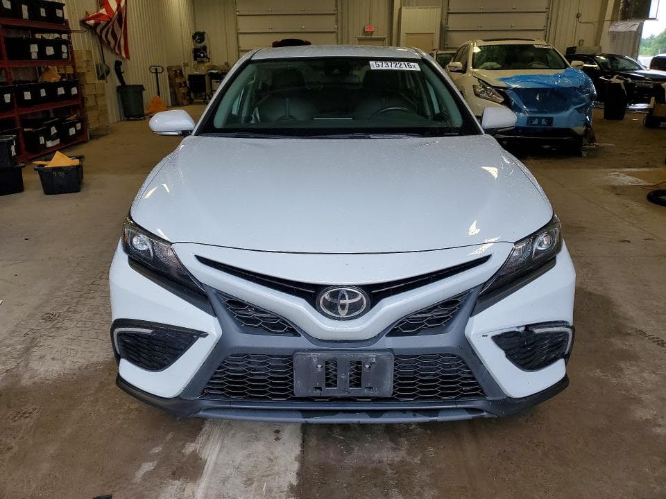 2022 TOYOTA CAMRY SE SE 5