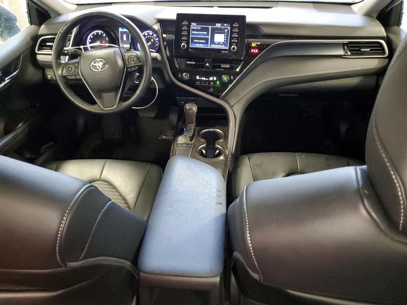 2022 TOYOTA CAMRY SE SE 8