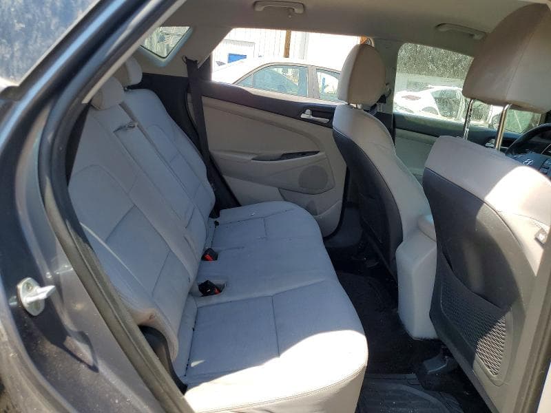 2019 HYUNDAI TUCSON SE SE 10