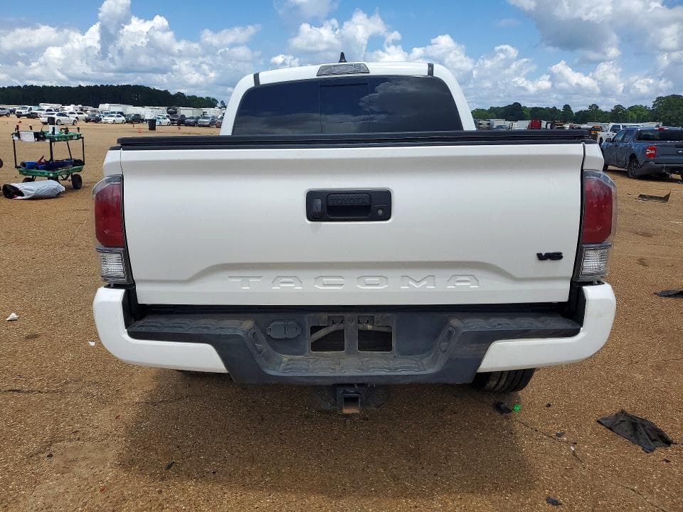2022 TOYOTA TACOMA TRD SPORT 6