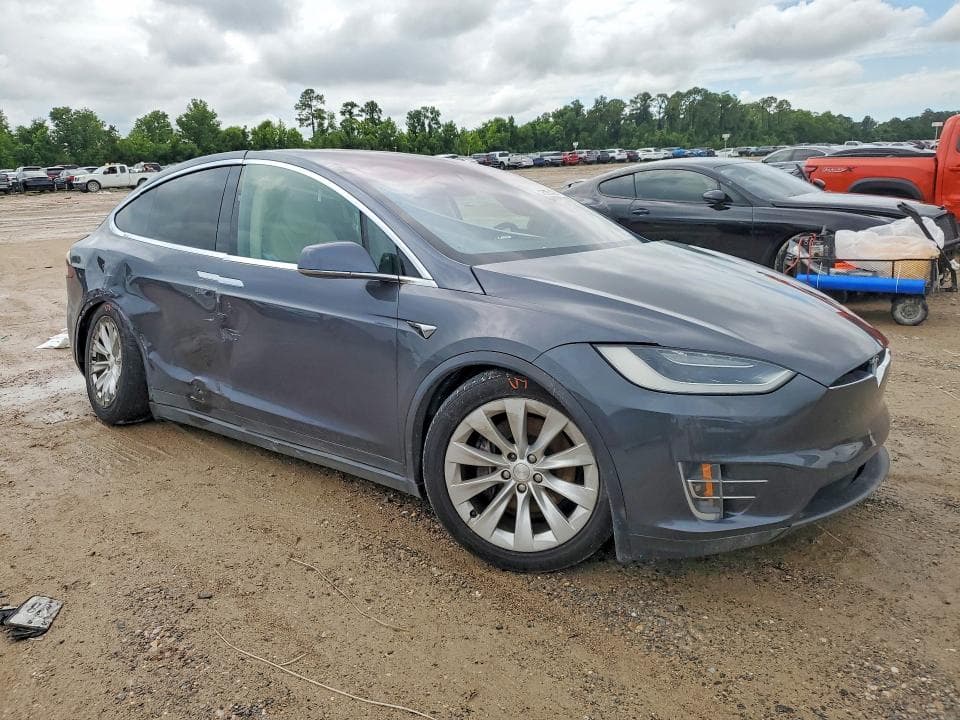 2019 TESLA MODEL X 4