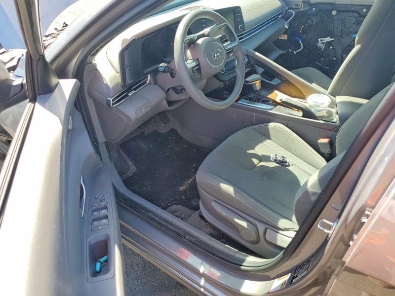 2023 HYUNDAI ELANTRA SEL SEL 8