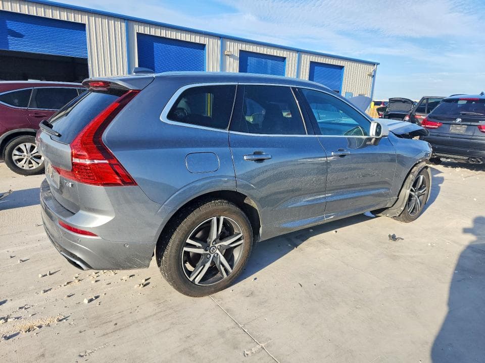 2018 VOLVO XC60 T6 R-DESIGN T6 R-DESIGN 3