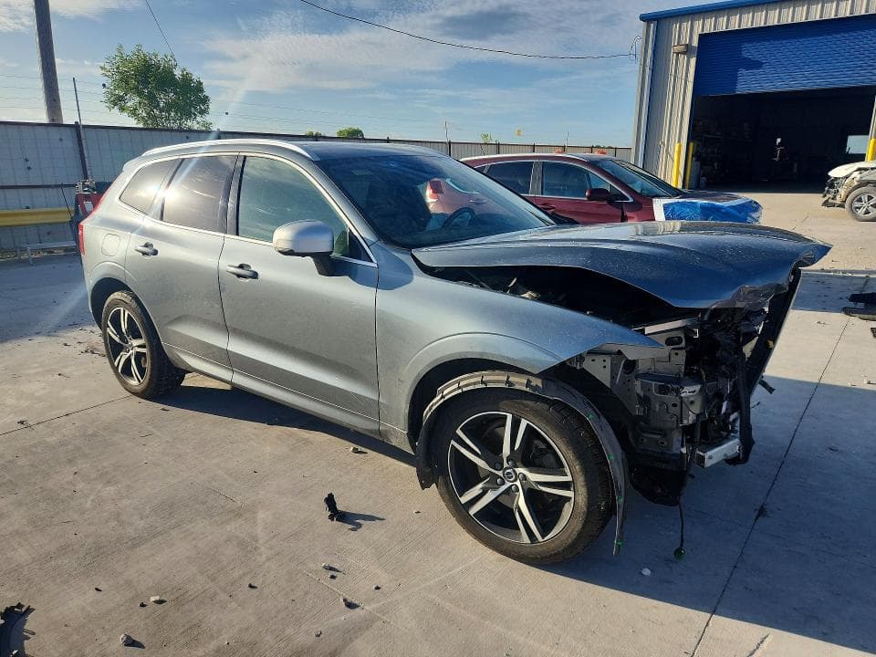 2018 VOLVO XC60 T6 R-DESIGN T6 R-DESIGN 4