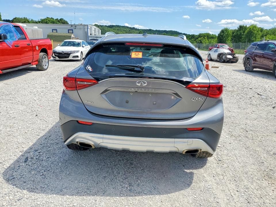 2017 INFINITI QX30 PREMIUM 6