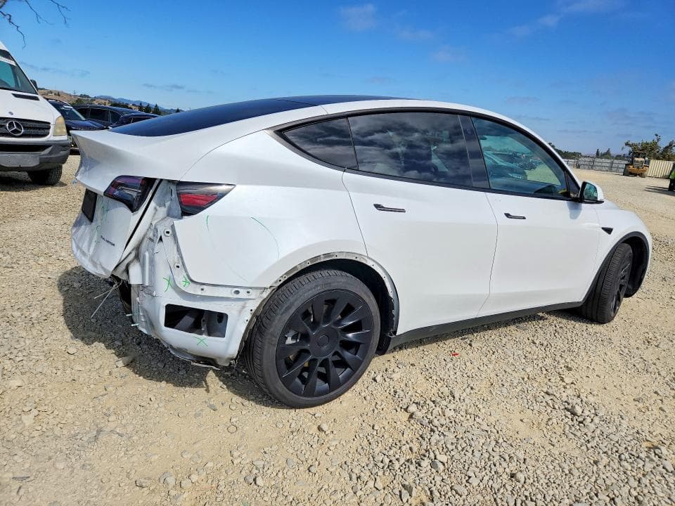 2021 TESLA MODEL Y 3