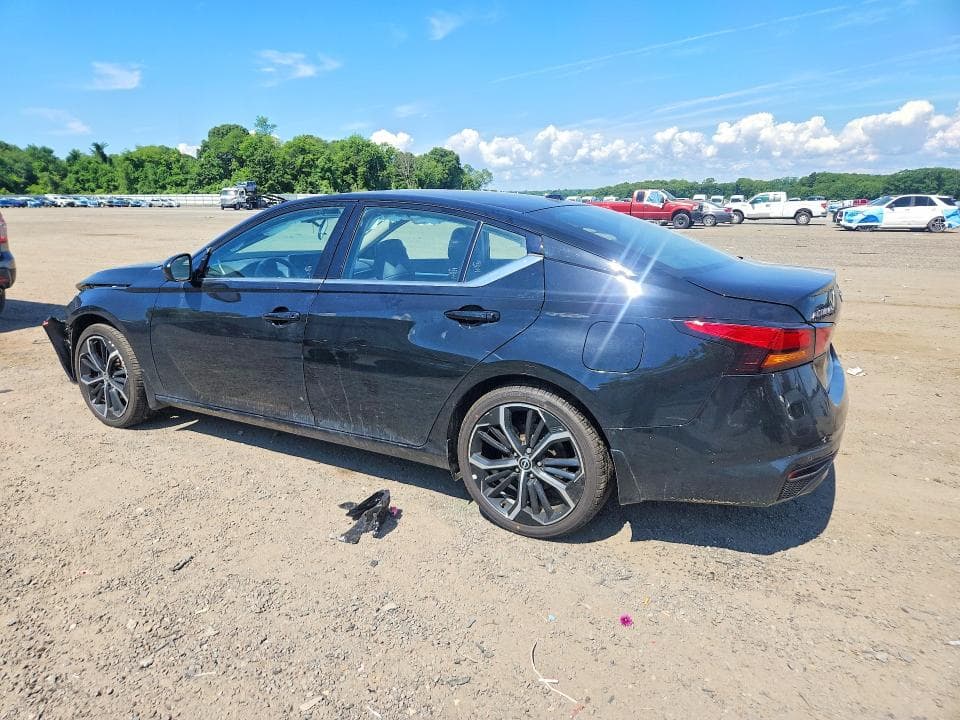 2025 NISSAN ALTIMA SR 2
