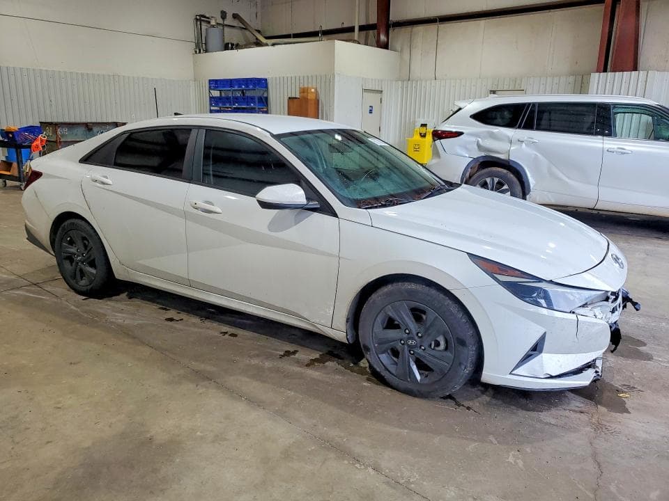 2021 HYUNDAI ELANTRA SEL 4