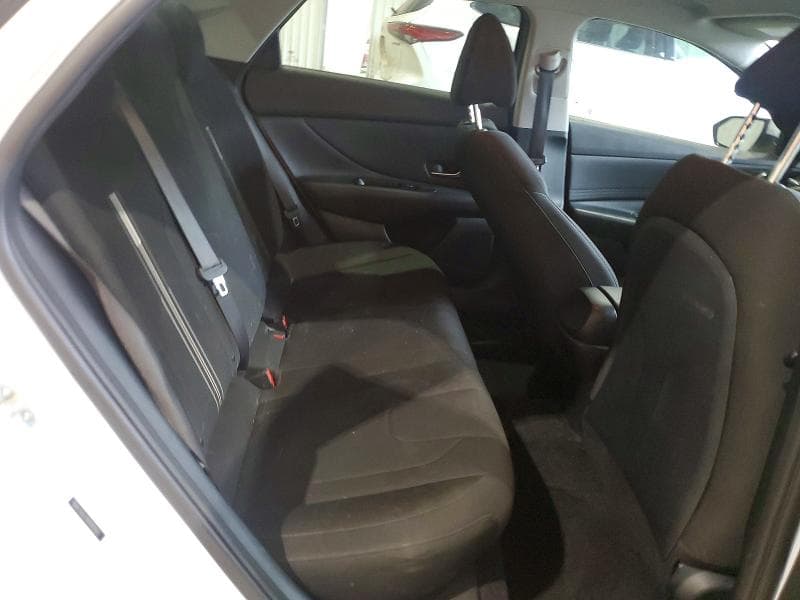 2021 HYUNDAI ELANTRA SEL 10