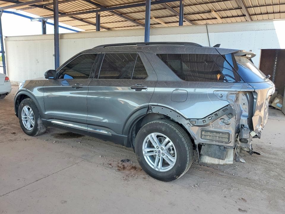 2024 FORD EXPLORER XLT 2