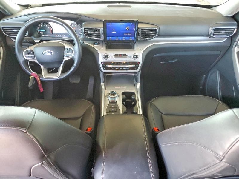 2024 FORD EXPLORER XLT 8
