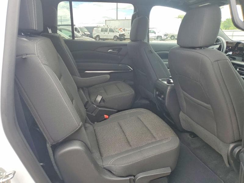 2025 CHEVROLET TRAVERSE LT 11