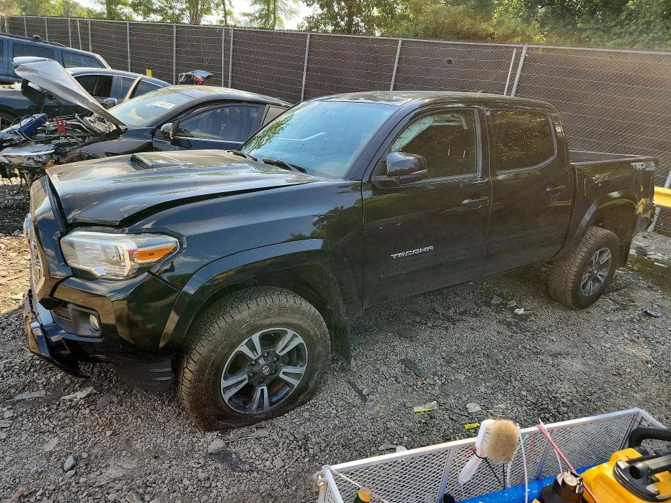 2017 TOYOTA TACOMA TRD SPORT - 1