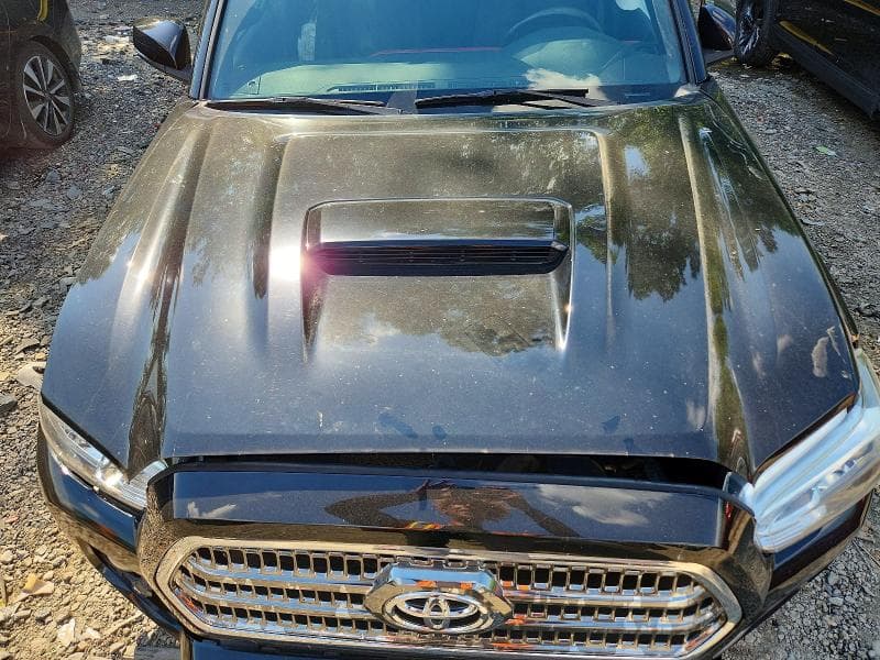 2017 TOYOTA TACOMA TRD SPORT 12