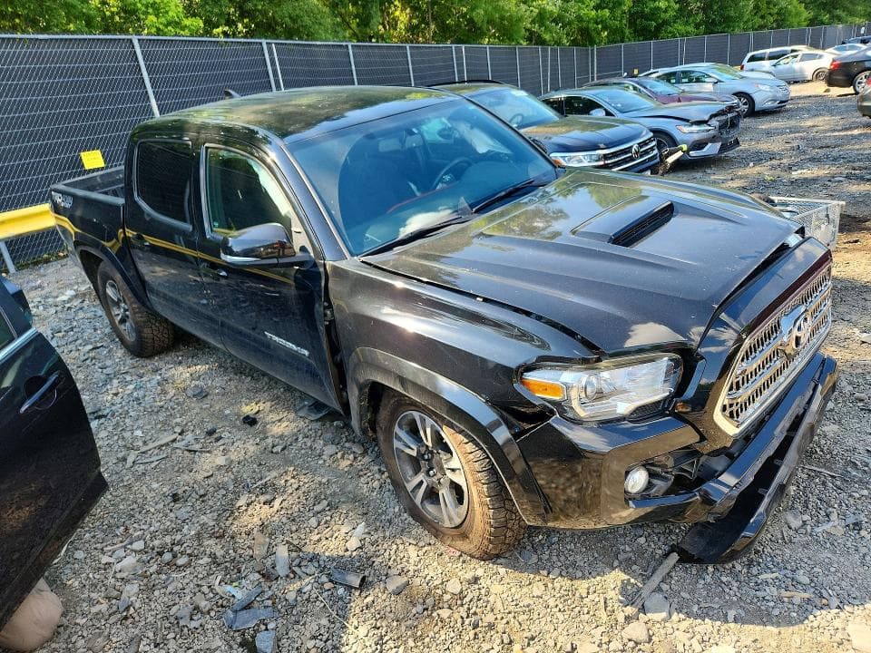 2017 TOYOTA TACOMA TRD SPORT 4