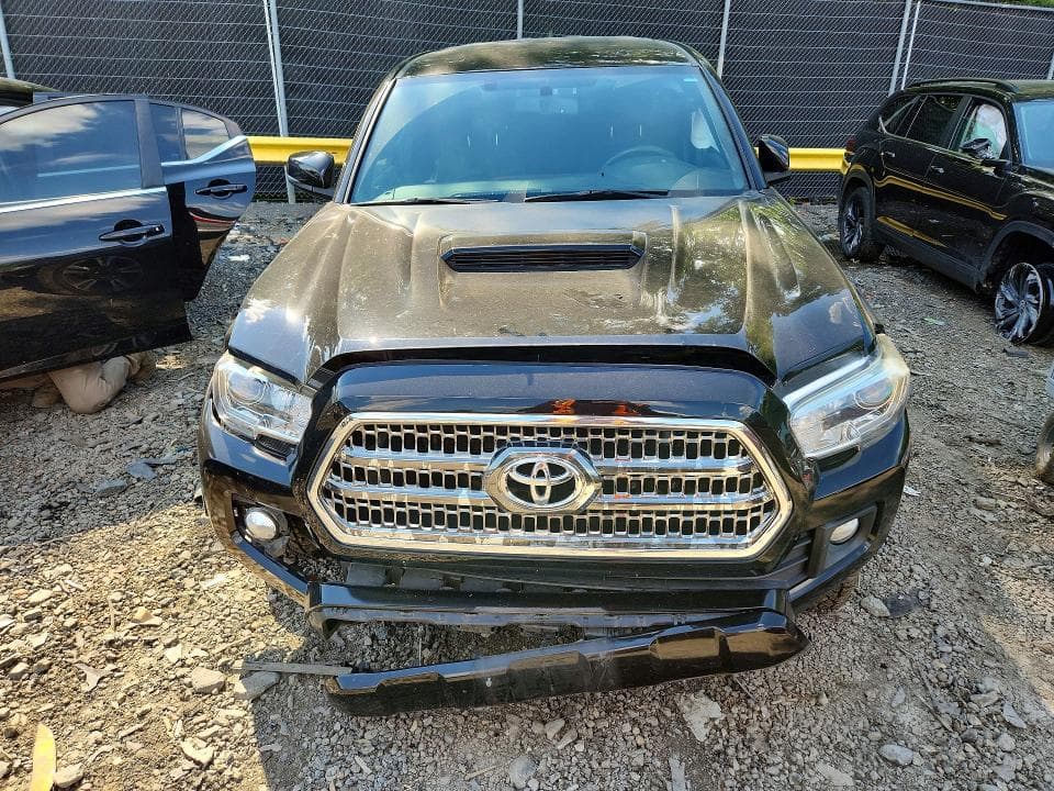 2017 TOYOTA TACOMA TRD SPORT 5