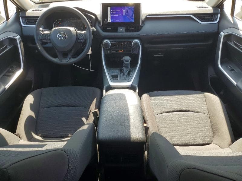 2023 TOYOTA RAV4 LE 8