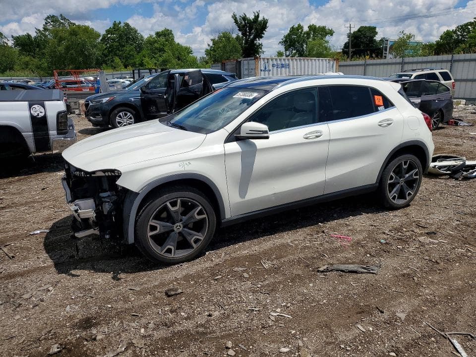 2018 MERCEDES-BENZ GLA 250 - 1