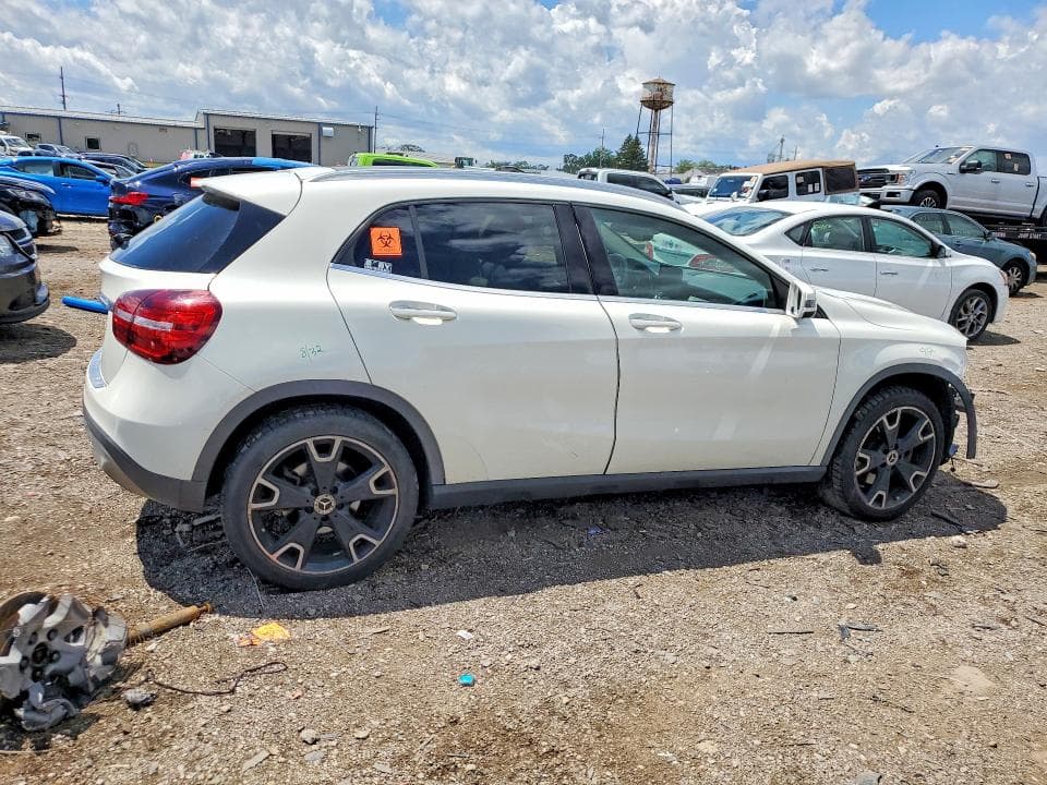 2018 MERCEDES-BENZ GLA 250 3