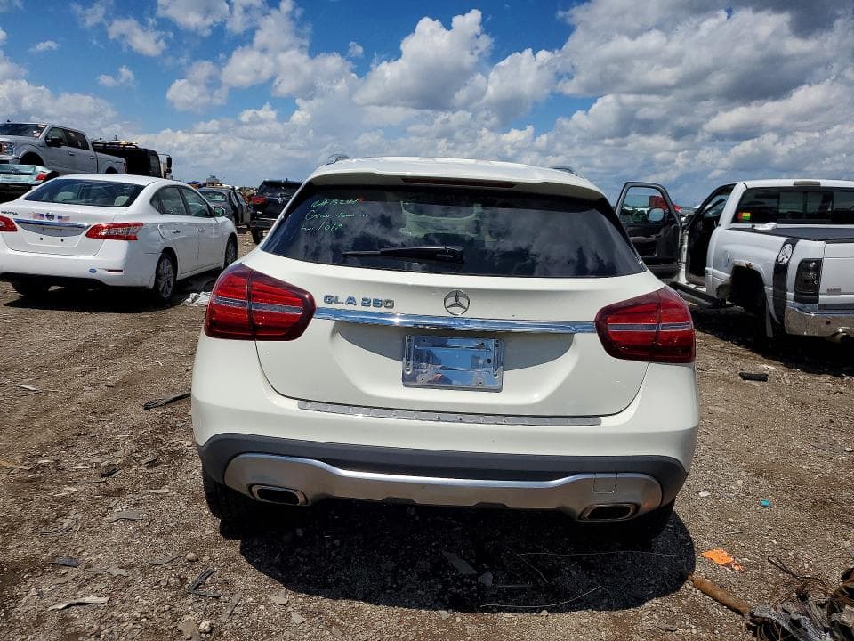 2018 MERCEDES-BENZ GLA 250 6