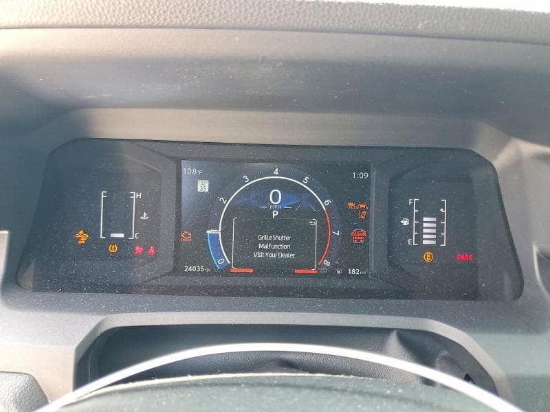 2025 TOYOTA 4RUNNER SR5 SR5 9