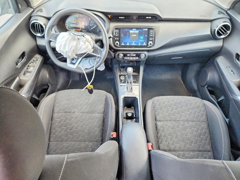 2021 NISSAN KICKS SV 8