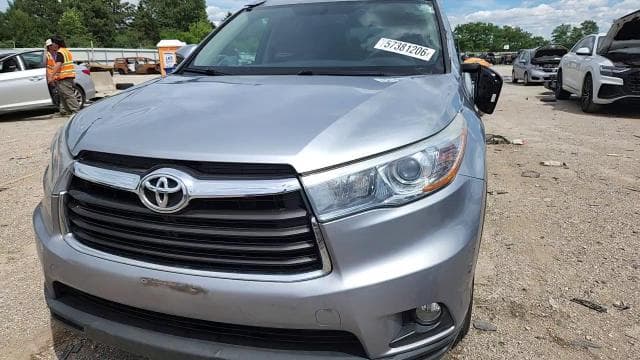 2016 TOYOTA HIGHLANDER XLE 14