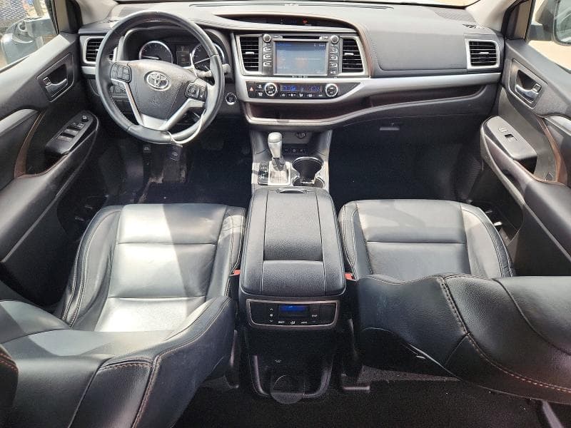 2016 TOYOTA HIGHLANDER XLE 8