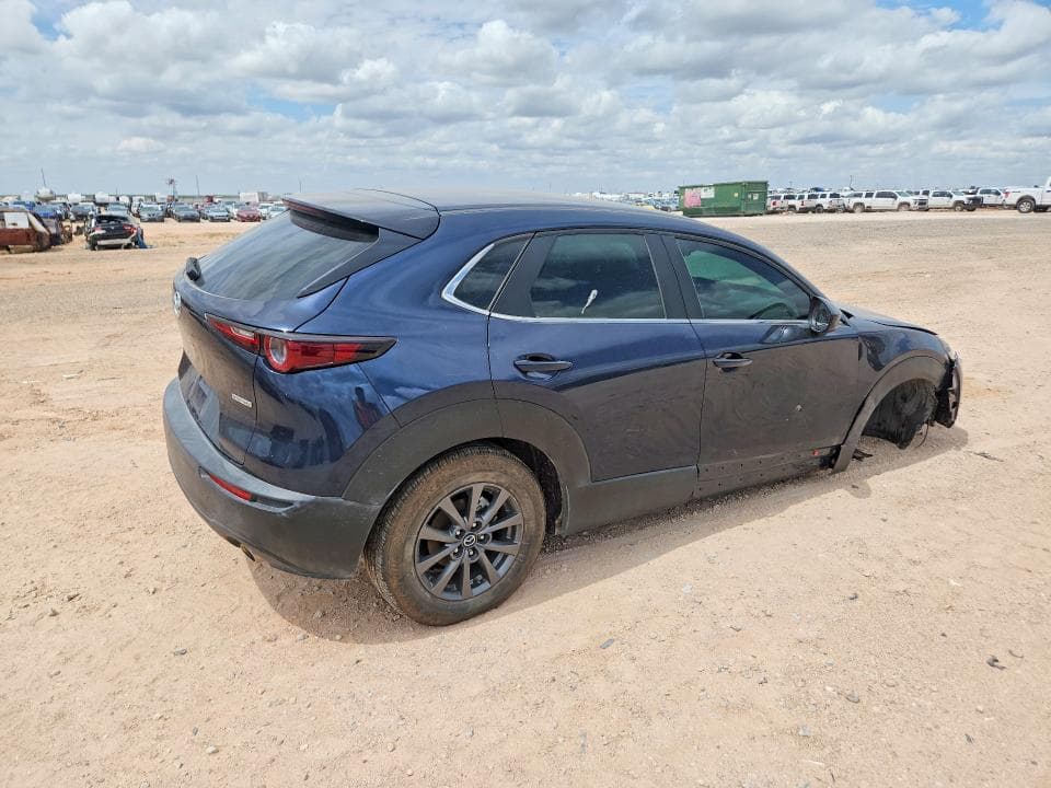 2023 MAZDA CX-30 3