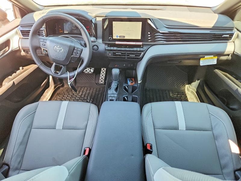 2026 TOYOTA CAMRY SE SE 8
