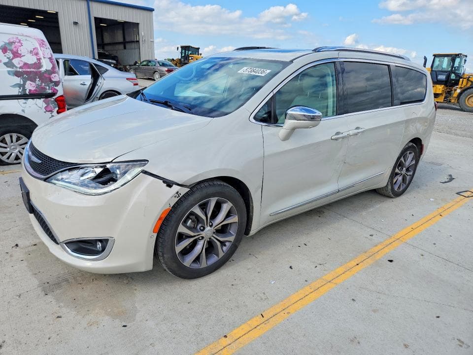 2020 CHRYSLER PACIFICA LIMITED - 1