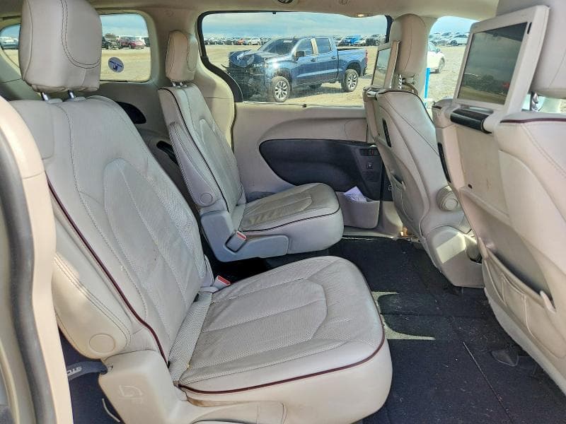 2020 CHRYSLER PACIFICA LIMITED 11