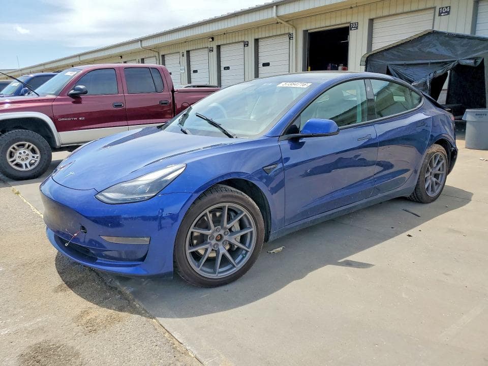 2022 TESLA 3 1