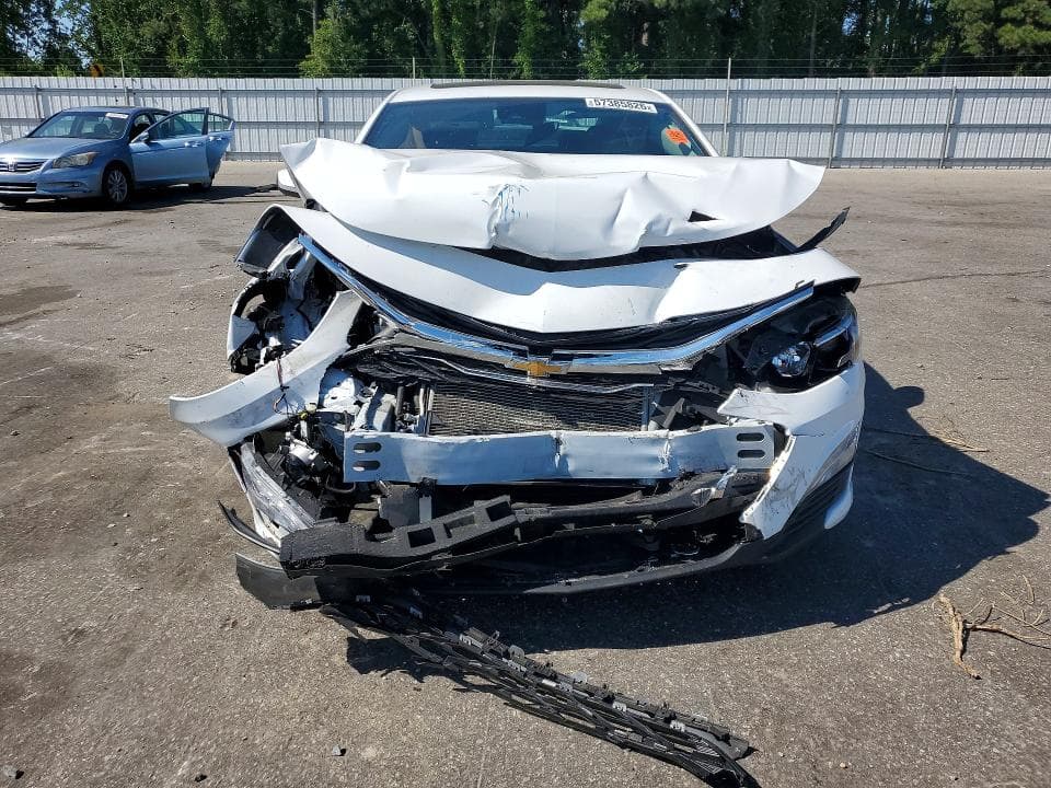 2024 CHEVROLET MALIBU LT LT 5