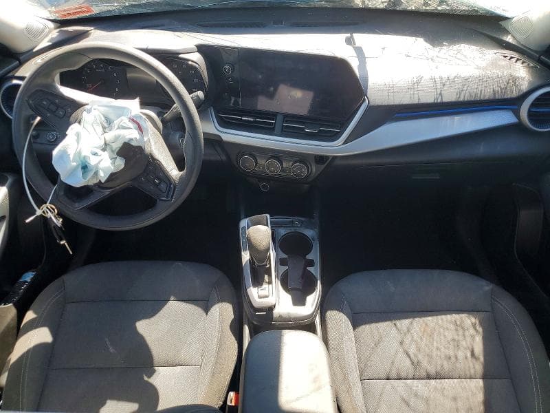 2024 CHEVROLET TRAX LS LS 8