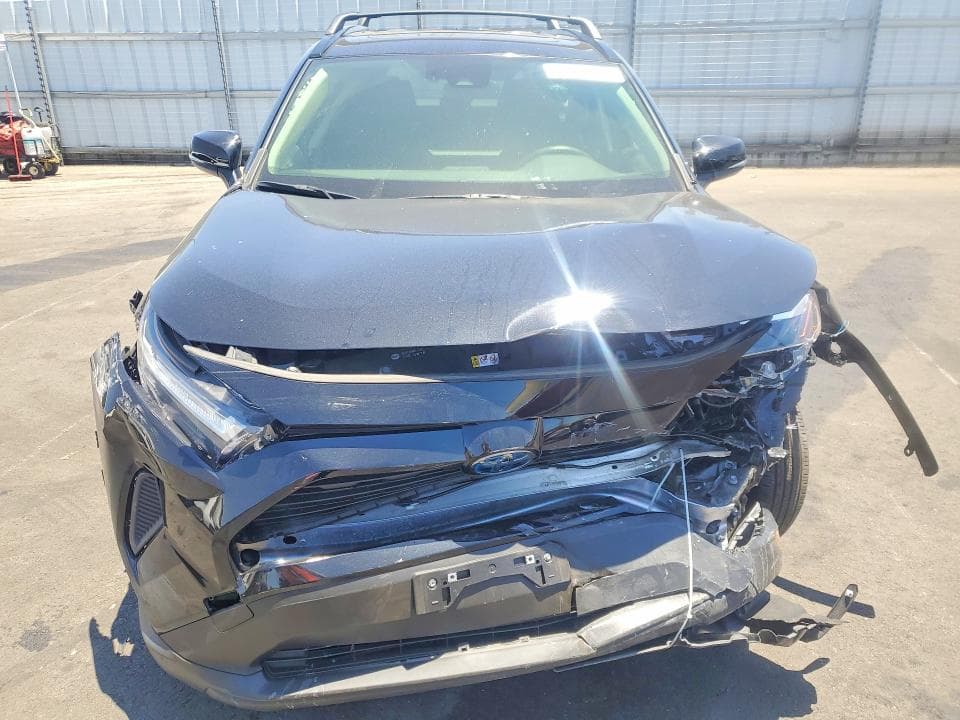 2024 TOYOTA RAV4 HYBRID XLE 5