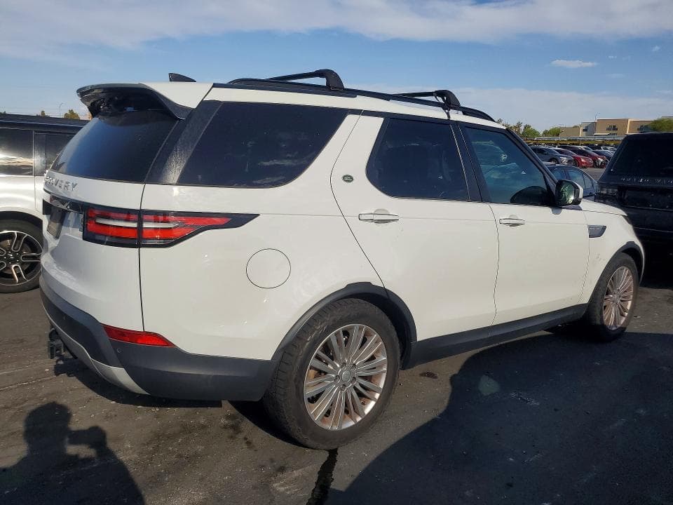 2017 LAND ROVER DISCOVERY HSE LUXURY TDSL LE 4