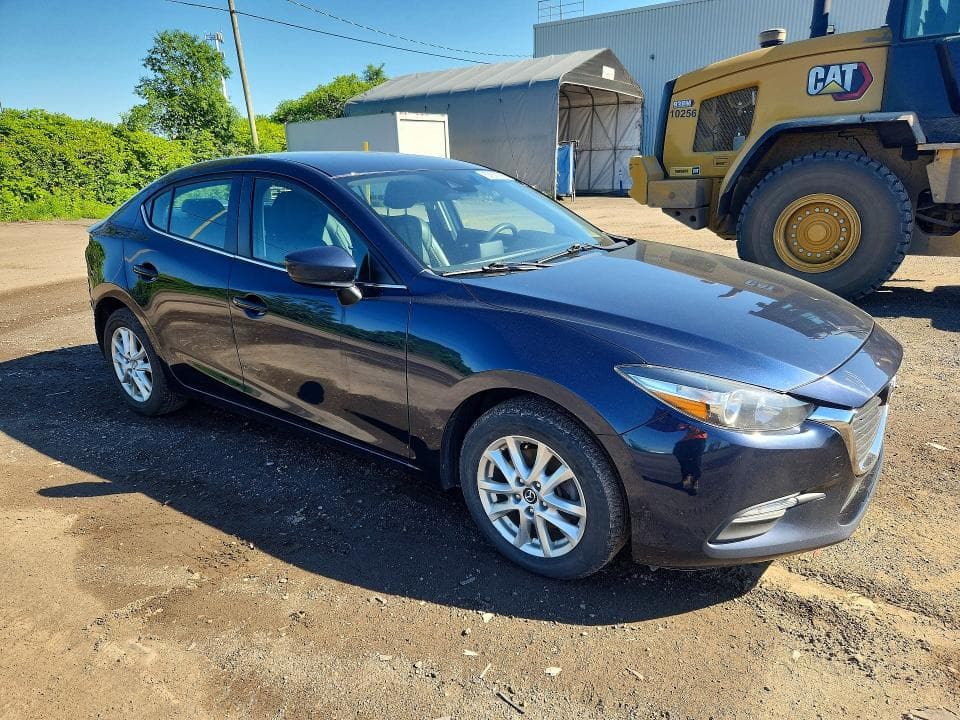 2018 MAZDA 3 SE 4