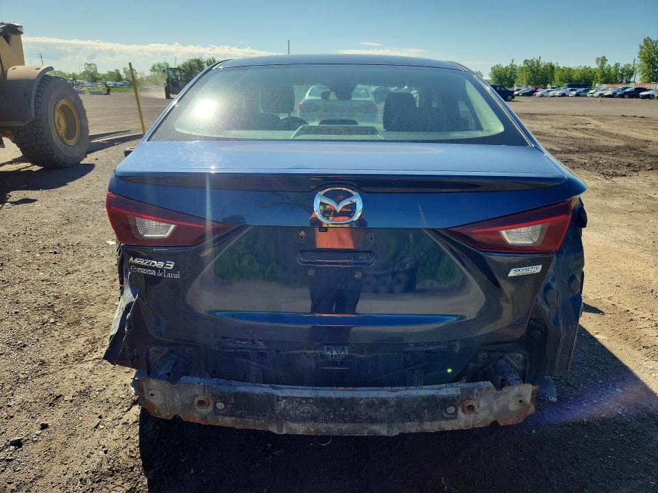 2018 MAZDA 3 SE 6