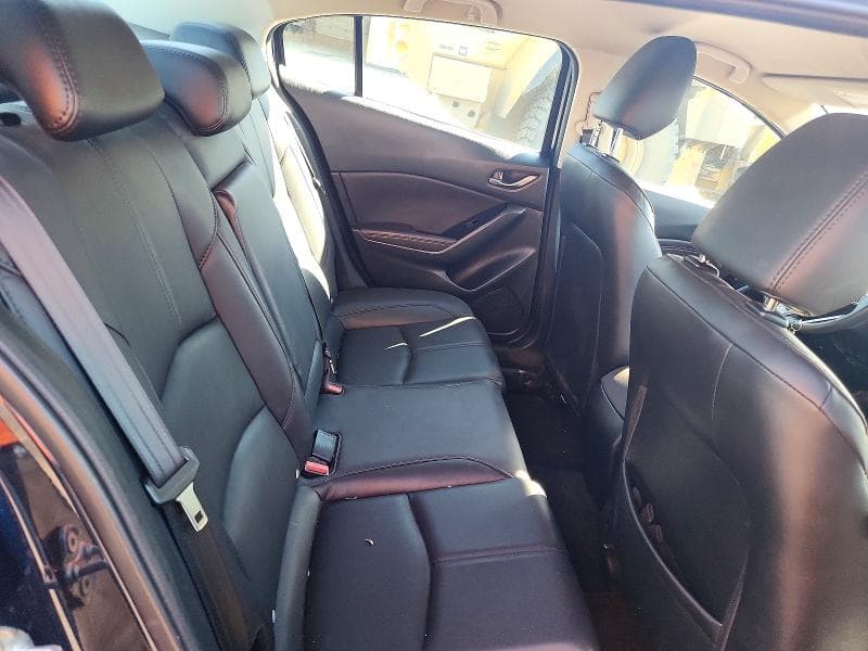 2018 MAZDA 3 SE 10