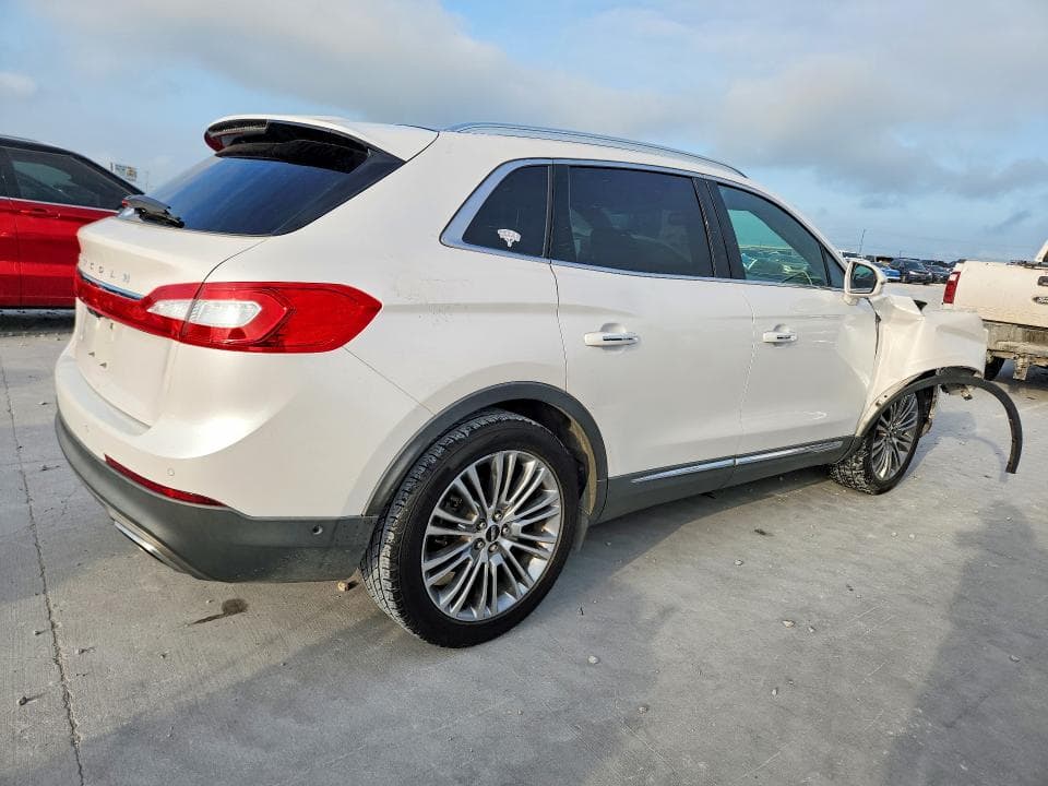2017 LINCOLN MKX RESERVE 3