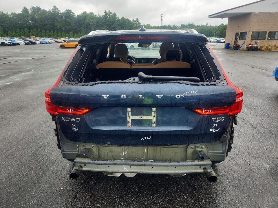 2019 VOLVO XC60 T5 6