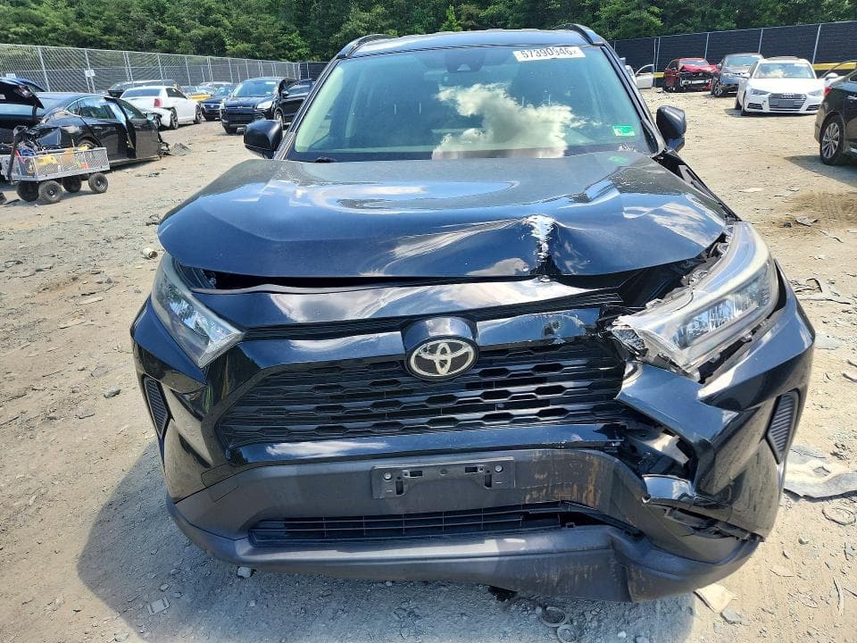 2019 TOYOTA RAV4 LE 5