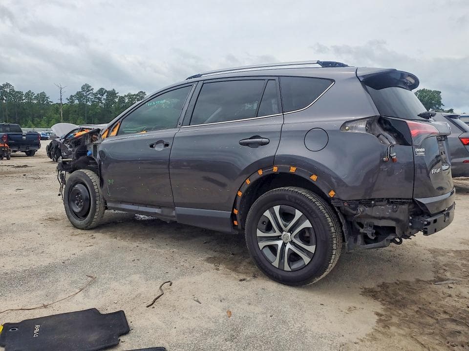 2018 TOYOTA RAV4 LE LE 2